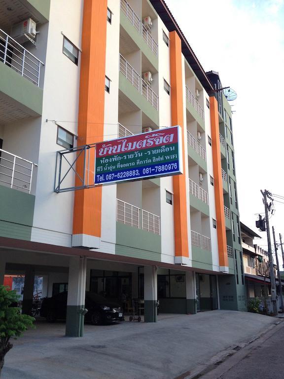 Apartmán Baan Mitreejit Surat Thani Exteriér fotografie