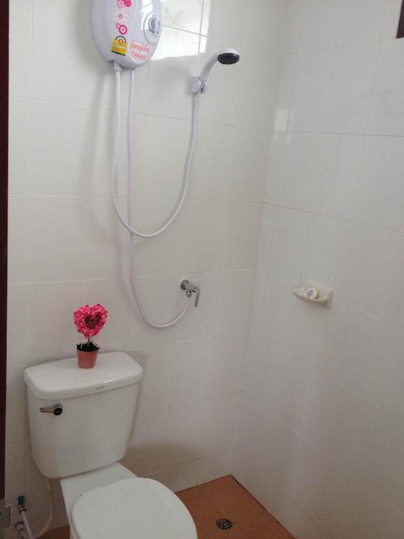 Apartmán Baan Mitreejit Surat Thani Pokoj fotografie